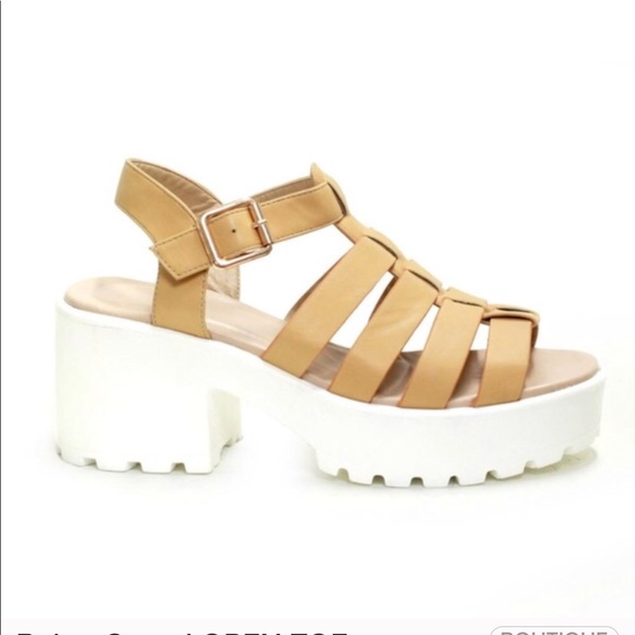 Beige and white Chunky platform Gladiator sandals - Picture 4 of 4
